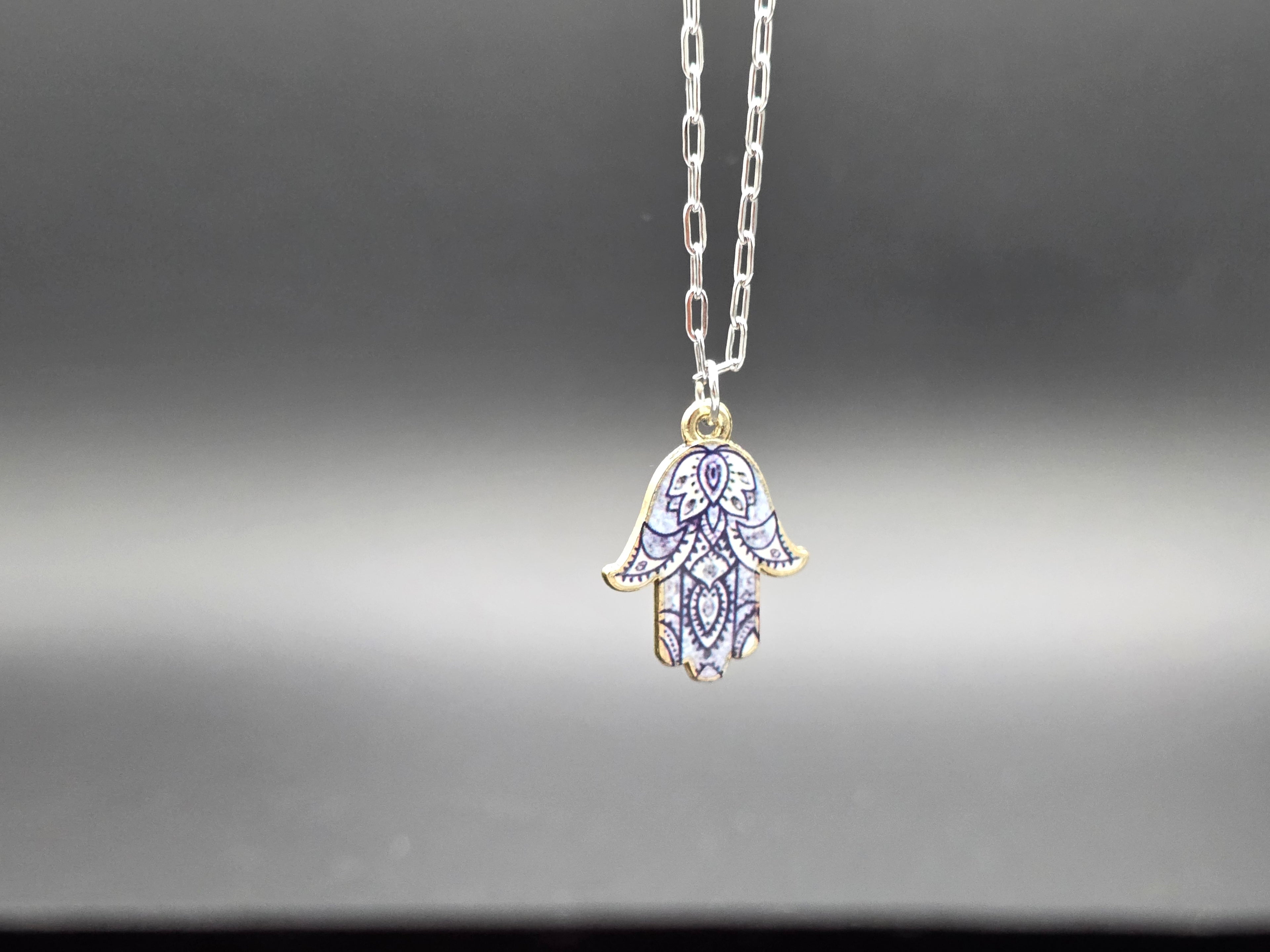Hamsa Hand Pendant Necklace(color)
