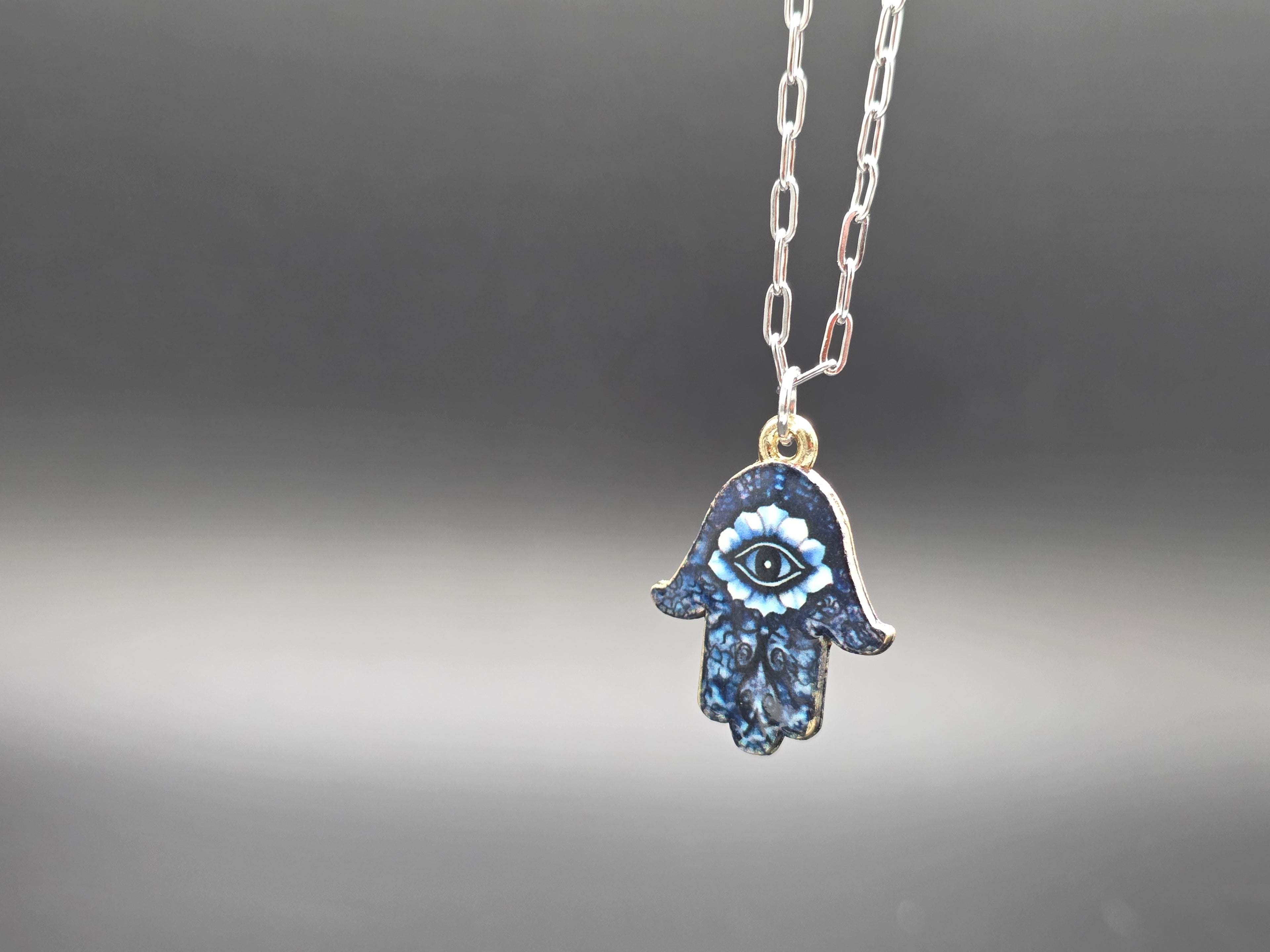 Hamsa Hand Pendant Necklace(color)